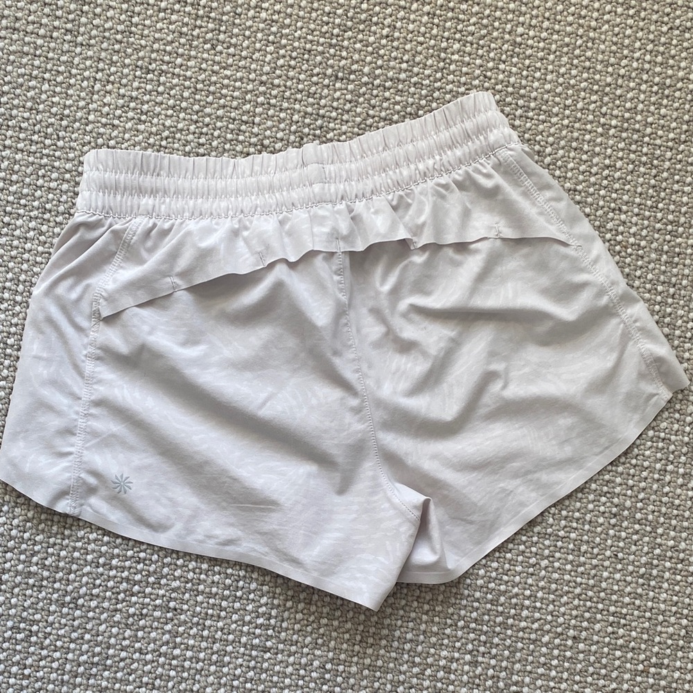 Athleta hustle 3” shorts